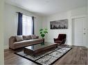 5 Herrick Avenue, St. Catharines, ON  - Indoor Photo Showing Living Room 