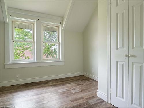 5 Herrick Avenue, St. Catharines, ON - Indoor Photo Showing Other Room