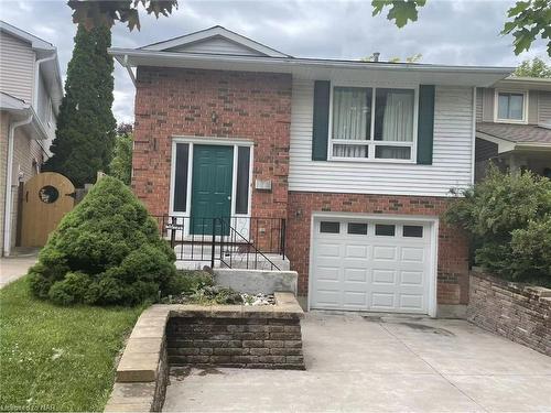 20 Naples Court, Thorold, ON - Outdoor