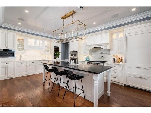 30 Dalhousie Avenue, St. Catharines, ON - Indoor Photo Showing Kitchen With Upgraded Kitchen