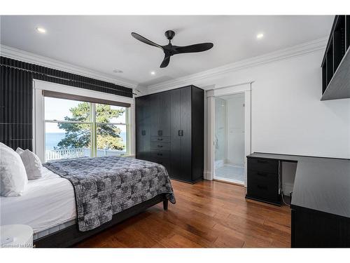 30 Dalhousie Avenue, St. Catharines, ON - Indoor Photo Showing Bedroom