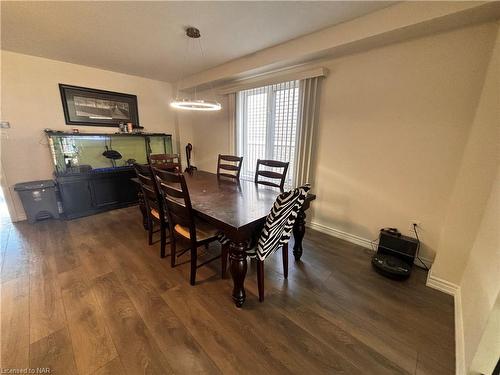 8779 Dogwood Crescent, Niagara Falls, ON - Indoor Photo Showing Dining Room