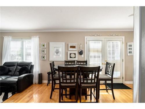 1 Shaver Road, St. Catharines, ON - Indoor Photo Showing Dining Room