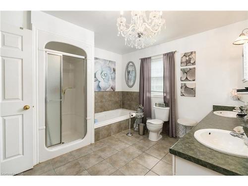 1 Shaver Road, St. Catharines, ON - Indoor Photo Showing Bathroom