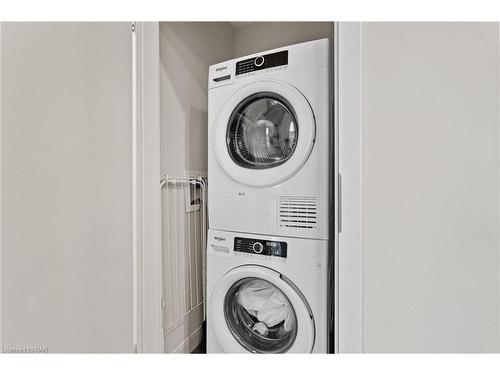 502-118 West Street, Port Colborne, ON - Indoor Photo Showing Laundry Room