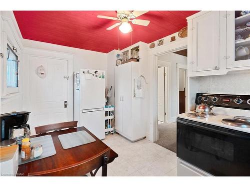 107 Carlton Street, St. Catharines, ON - Indoor Photo Showing Kitchen