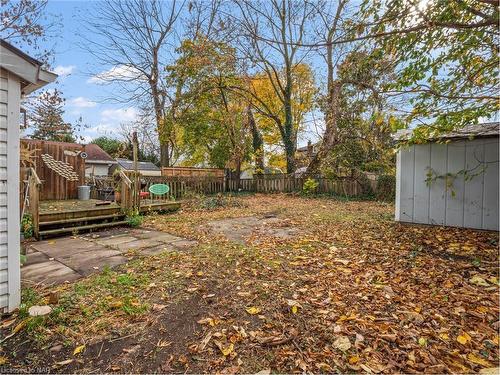 4330 Simcoe Street, Niagara Falls, ON - Outdoor