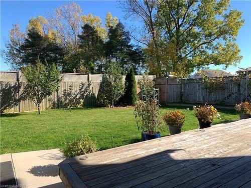 7 Miranda Court, Welland, ON - Outdoor With Deck Patio Veranda With Backyard