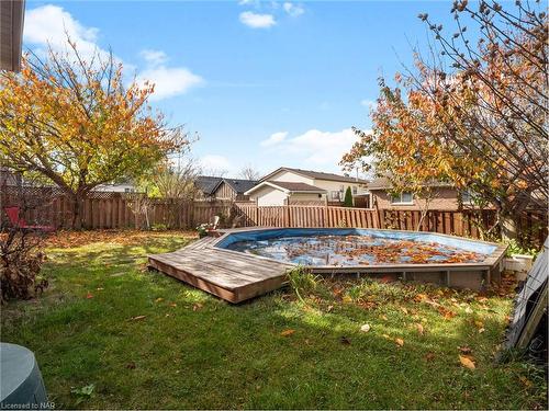 4997 Southview Avenue, Niagara Falls, ON - Outdoor With Above Ground Pool With Backyard