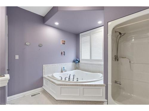 100 Thorold Road, Welland, ON - Indoor Photo Showing Bathroom