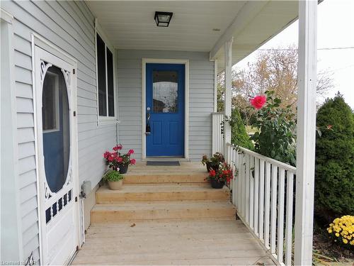 209 Eastchester Avenue, Niagara-On-The-Lake, ON - Outdoor With Deck Patio Veranda With Exterior