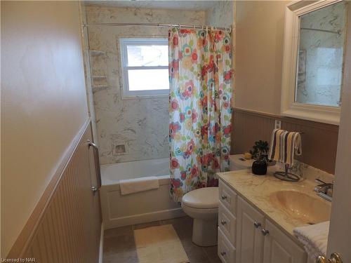 209 Eastchester Avenue, Niagara-On-The-Lake, ON - Indoor Photo Showing Bathroom