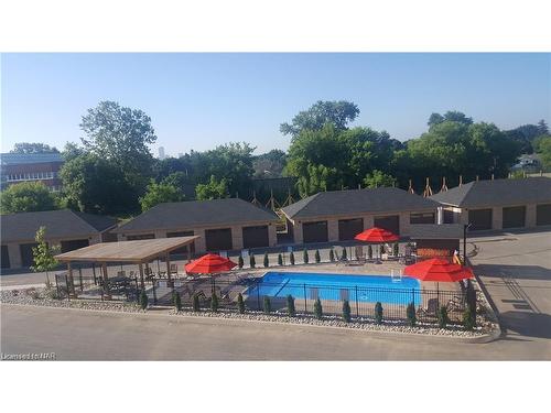 121-4644 Pettit Avenue, Niagara Falls, ON - Outdoor With In Ground Pool