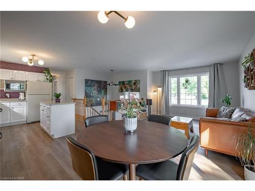 65 Chelsea Street, St. Catharines, ON - Indoor Photo Showing Dining Room