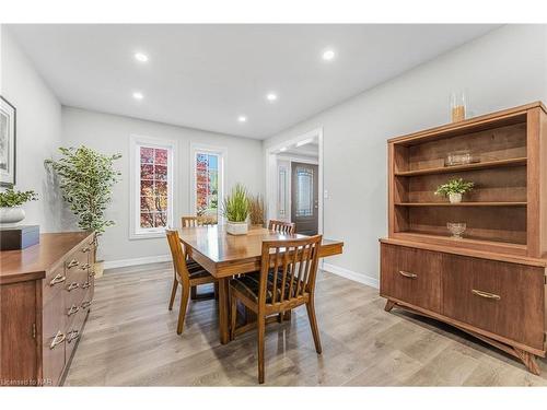 91 Kunda Park Boulevard, Fonthill, ON - Indoor Photo Showing Dining Room