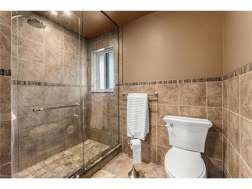 91 Kunda Park Boulevard, Fonthill, ON - Indoor Photo Showing Bathroom