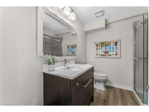 91 Kunda Park Boulevard, Fonthill, ON - Indoor Photo Showing Bathroom