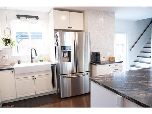 38 Dufferin Street, Welland, ON - Indoor Photo Showing Kitchen