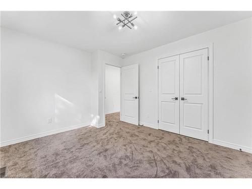 25 Haight Street, St. Catharines, ON - Indoor Photo Showing Other Room