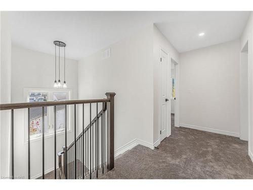 25 Haight Street, St. Catharines, ON - Indoor Photo Showing Other Room