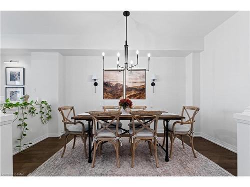 5068 Connor Drive, Beamsville, ON - Indoor Photo Showing Dining Room