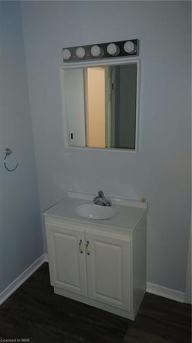 639 King Street, Welland, ON - Indoor Photo Showing Laundry Room