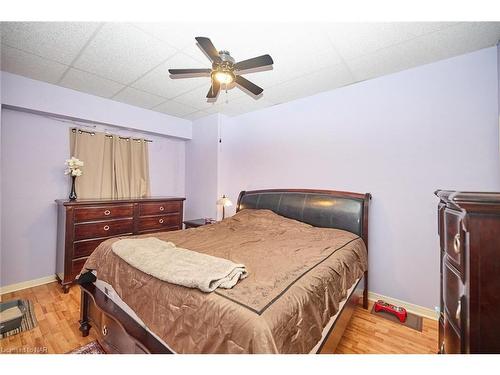 639 King Street, Welland, ON - Indoor Photo Showing Bedroom