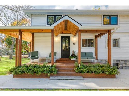 10 Betts Avenue, Grimsby, ON - Outdoor With Deck Patio Veranda With Facade