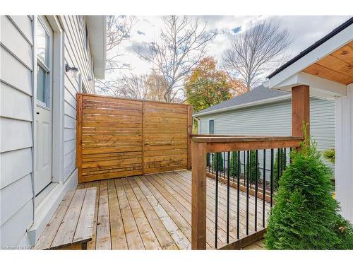 10 Betts Avenue, Grimsby, ON - Outdoor With Deck Patio Veranda With Exterior