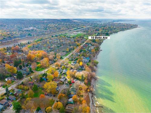 10 Betts Avenue, Grimsby, ON - Outdoor With Body Of Water With View