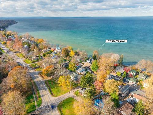 10 Betts Avenue, Grimsby, ON - Outdoor With Body Of Water With View