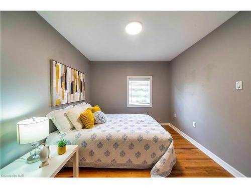 63 Rodman Street, St. Catharines, ON - Indoor Photo Showing Bedroom