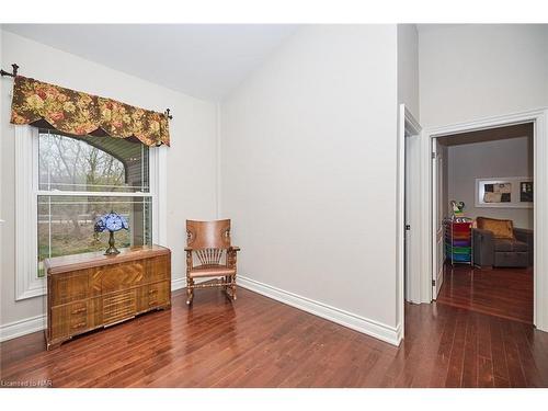 6147 Stamford Townline Road, Niagara-On-The-Lake, ON - Indoor Photo Showing Other Room