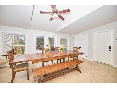 6147 Stamford Townline Road, Niagara-On-The-Lake, ON - Indoor Photo Showing Other Room