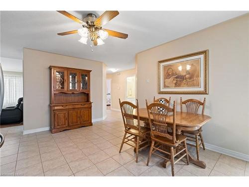 8119 Spring Blossom Drive, Niagara Falls, ON - Indoor Photo Showing Dining Room