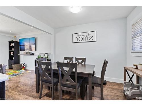 417 Clare Avenue, Welland, ON - Indoor Photo Showing Dining Room