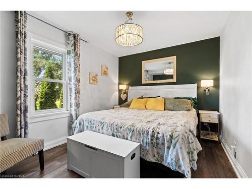 908 Netherby Road, Welland, ON - Indoor Photo Showing Bedroom