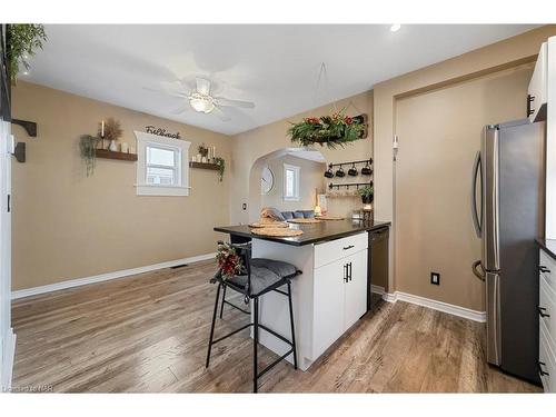 84 Steele Street, Port Colborne, ON - Indoor Photo Showing Kitchen