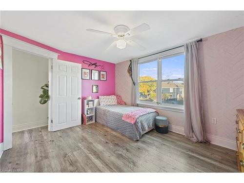 84 Steele Street, Port Colborne, ON - Indoor Photo Showing Bedroom