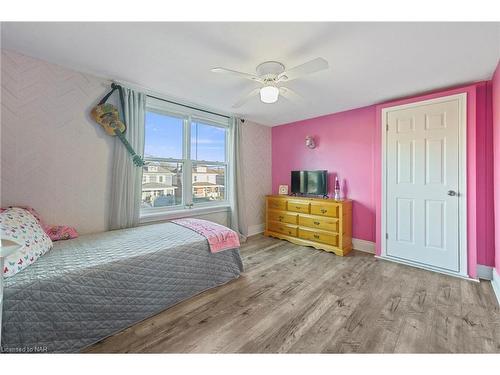 84 Steele Street, Port Colborne, ON - Indoor Photo Showing Bedroom