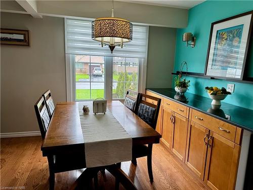 25 Royal Road, Port Colborne, ON - Indoor Photo Showing Dining Room