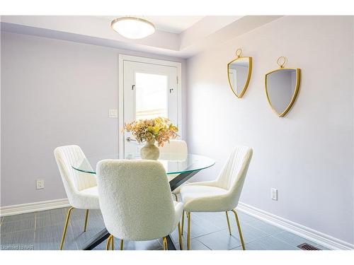 138 Winterberry Boulevard, Thorold, ON - Indoor Photo Showing Dining Room