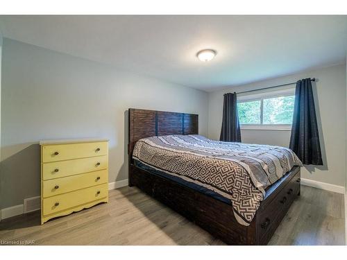 44 Howard Avenue, St. Catharines, ON - Indoor Photo Showing Bedroom