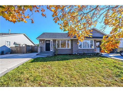 8 Dundee Drive, St. Catharines, ON - Outdoor With Facade