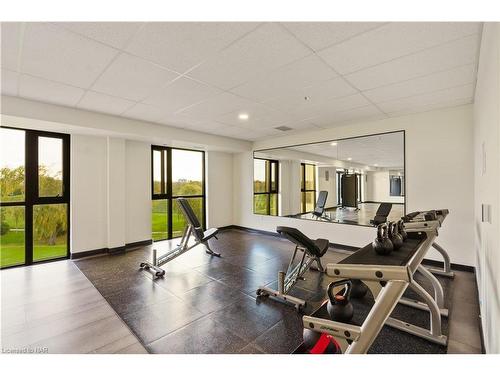 Up29-50 Herrick Avenue, St. Catharines, ON - Indoor Photo Showing Gym Room