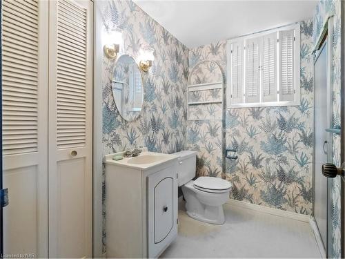 5 Rainbow Drive, St. Catharines, ON - Indoor Photo Showing Bathroom