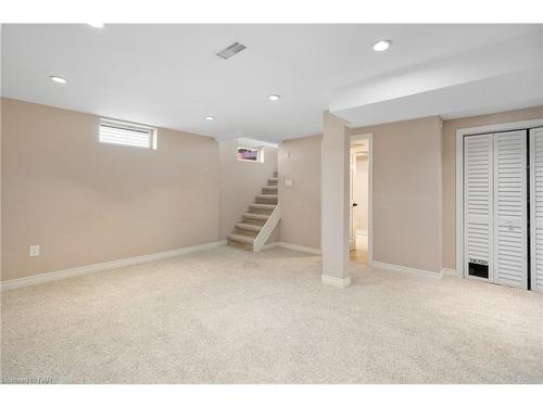 66 Whyte Avenue N, Thorold, ON - Indoor Photo Showing Basement