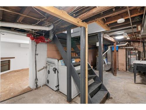 102 Pine Street S, Thorold, ON - Indoor Photo Showing Basement