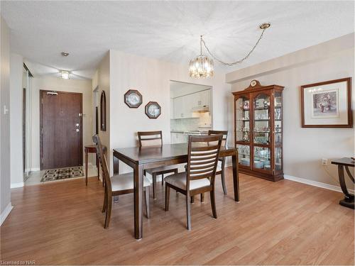 802-162 Martindale Road, St. Catharines, ON - Indoor Photo Showing Dining Room