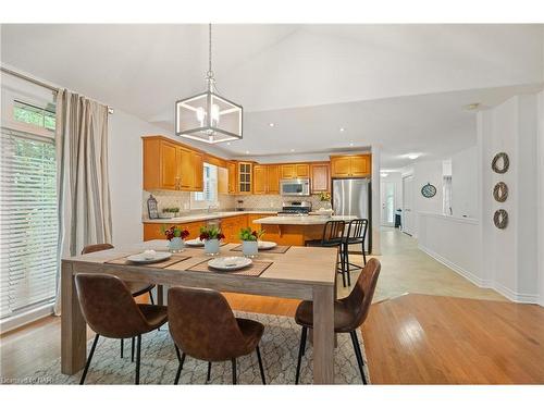 1-605 Welland Avenue, St. Catharines, ON - Indoor Photo Showing Dining Room